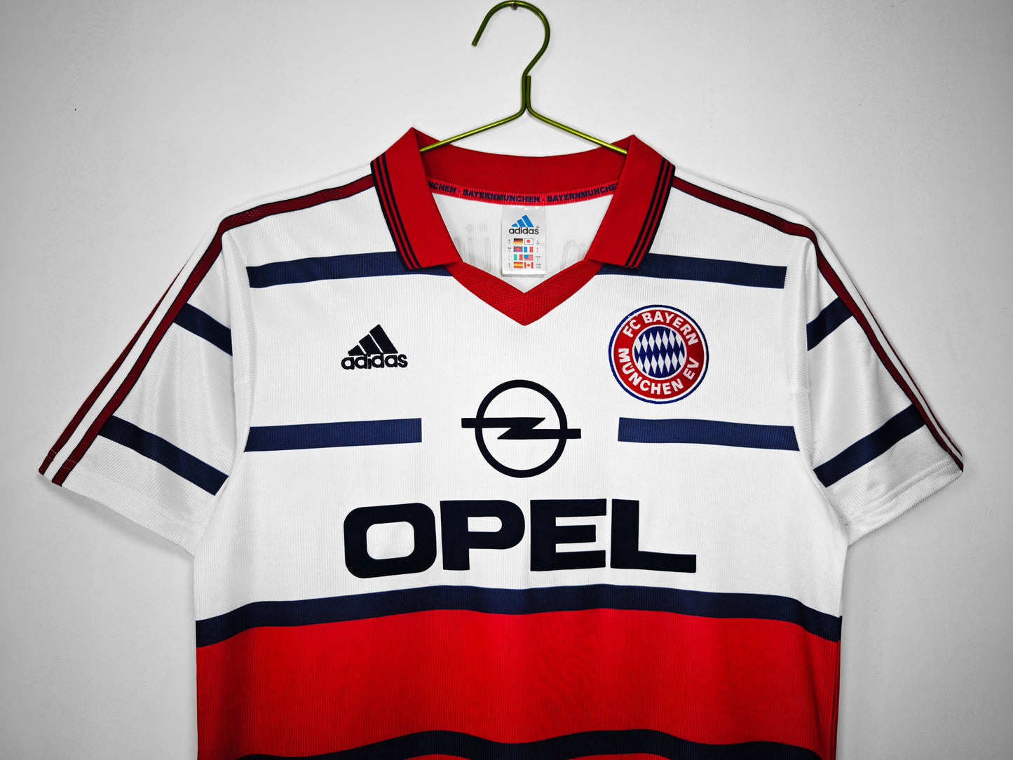 Bayern Munich 1998/2000 Away