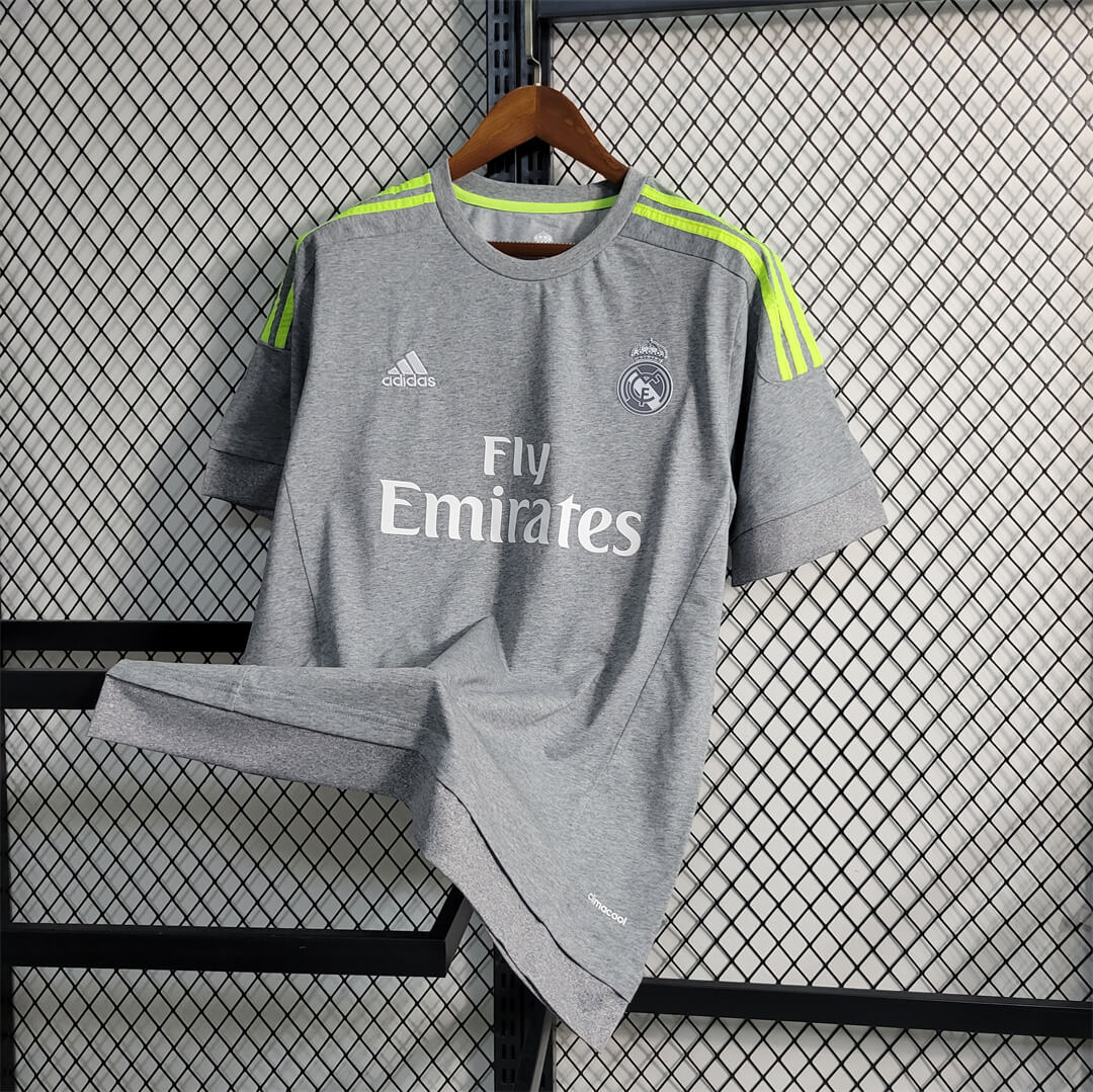 Real Madrid 2015/2016 Away